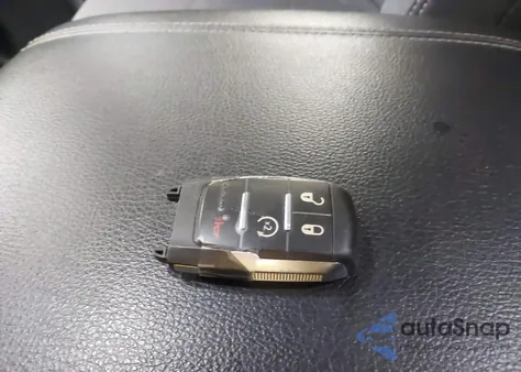 2021 Ram 2500 Big Horn 4X4 6'4 Box z USA, uszkodzony, nr VIN 3C6UR5DL4MG611635